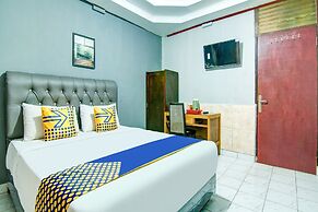 OYO 2690 Hotel Tampan