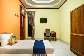 OYO 2690 Hotel Tampan