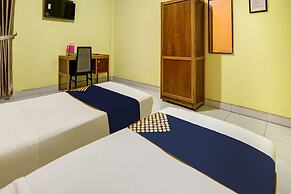 OYO 2690 Hotel Tampan