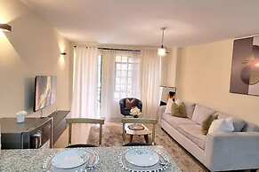 1 Bed Flat - Sleeps 2 - Parking - Wifi