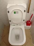 1 Bed Flat - Sleeps 2 - Parking - Wifi