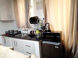 1 Bed Flat - Sleeps 2 - Parking - Wifi