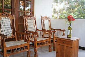 Charming 2-bed Apartment in Weligama