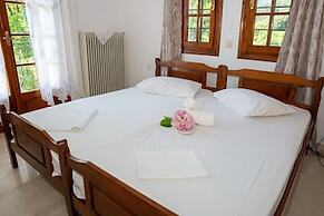 Paradeisos Partment With Sea View