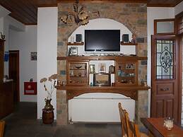 Heliodora Comfort Triple Room 2