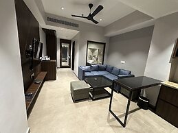 BELVEDERE SUITES