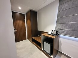 BELVEDERE SUITES