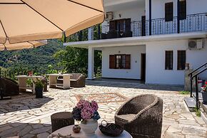 Paradeisos Double Room 6
