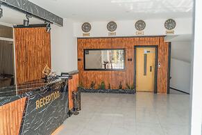Far Life Hotel