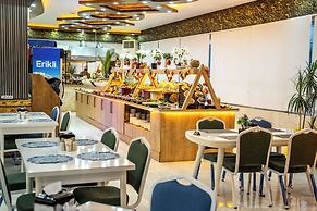 Far Life Hotel