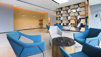 Holiday Inn Express Shanghai Pudong Airport by IHG
