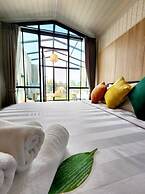 Capital O 75422 Million Pillows