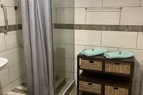 Mispa George - Self Catering Apartment - Sleeps 2