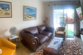 Mispa George - Self Catering Apartment - Sleeps 2
