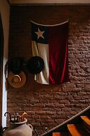 CASA LUCRECIA