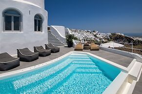 Eteoro Suites