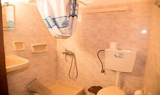 Petania Hotel & Apartments