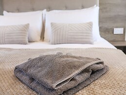 Honeysuckle Lodge