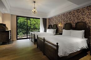 Grasse Grace Manor
