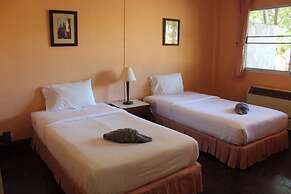 Safari Riviera Resort