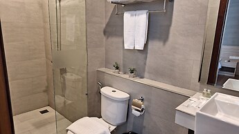 Joli Hotel