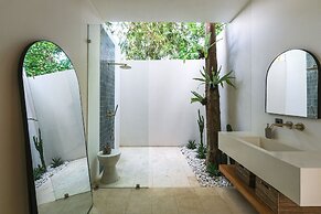 Sealuna Villas