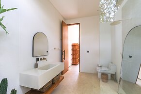 Sealuna Villas