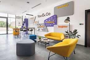 You&Co Dubai
