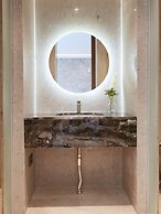 Calacatta Hotel & Resort