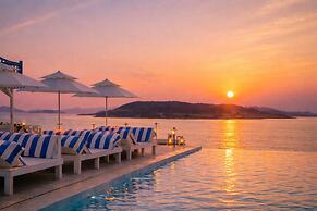 Calacatta Hotel & Resort