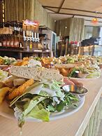 Calacatta Hotel & Resort