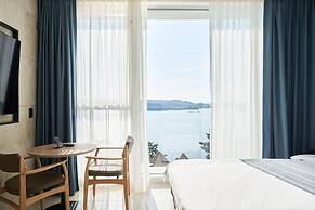 Calacatta Hotel & Resort