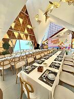 Flyup Resort