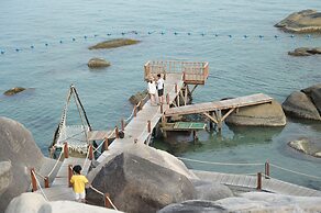 Flyup Resort