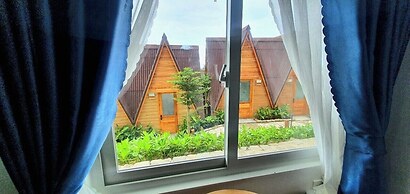 Flyup Resort