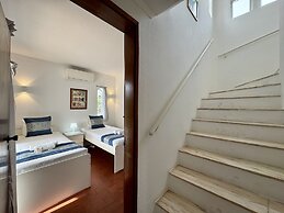 Vilamoura Ocean Villa With Pool
