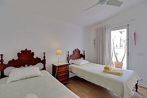 Vilamoura Golf Villa 1 by Homing