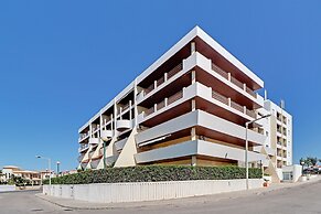 Albufeira Concept With Pool by Homing