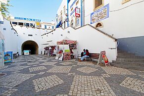 Albufeira Concept With Pool by Homing