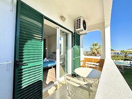 Albufeira Delight With Pool by Homing