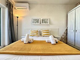 Albufeira Delight With Pool by Homing