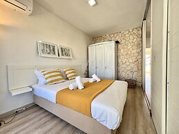 Albufeira Delight With Pool by Homing