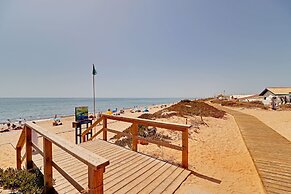 Faro Airport Flat 2 by Homing