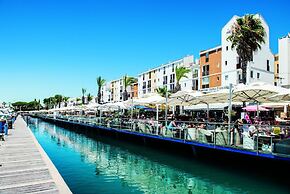 Vilamoura Main Avenue by Homing
