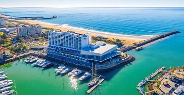 Vilamoura Main Avenue by Homing