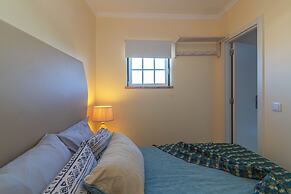 Faro Airport Flat 5 by Homing