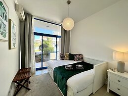 Vilamoura Prestige With Pool by Homiing