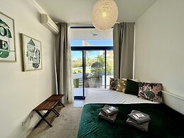 Vilamoura Prestige With Pool by Homiing