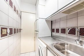 Aurora in Pantheon Apartment