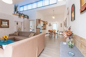 Alcamo Pool House